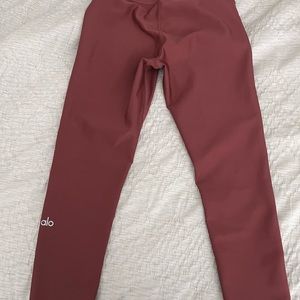 Alo Yoga 3/4 Leggings
